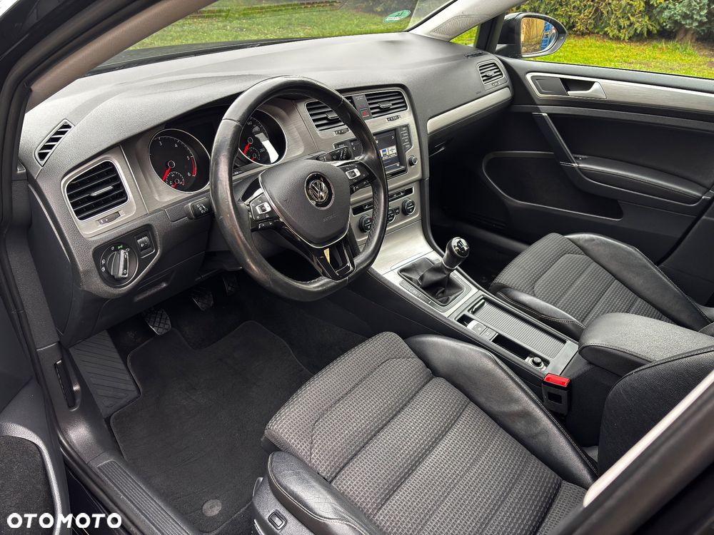 Volkswagen Golf 2.0 TDI SCR Highline - 21