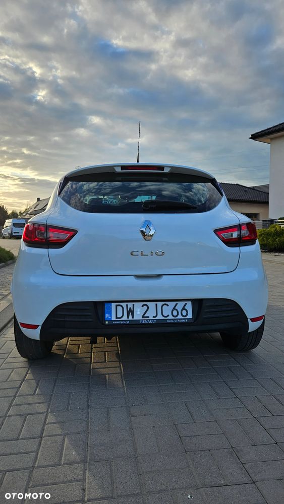 Renault Clio 1.2 16V Life - 6