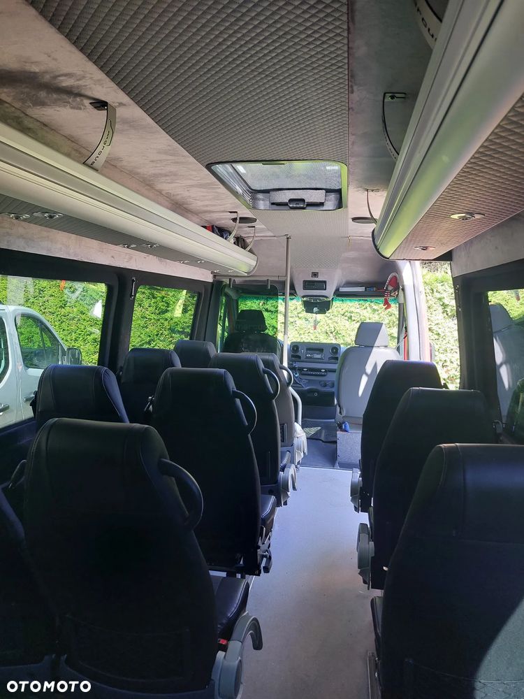 Mercedes-Benz Sprinter - 6