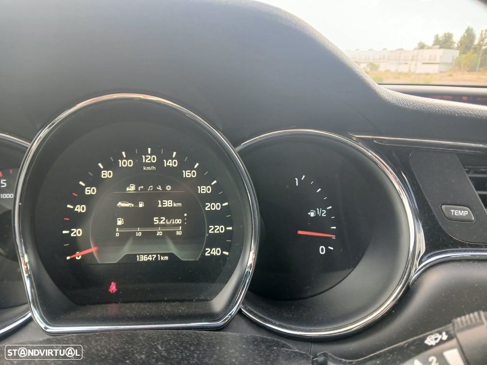 Kia Ceed 1.6 CRDi Nav Line - 10