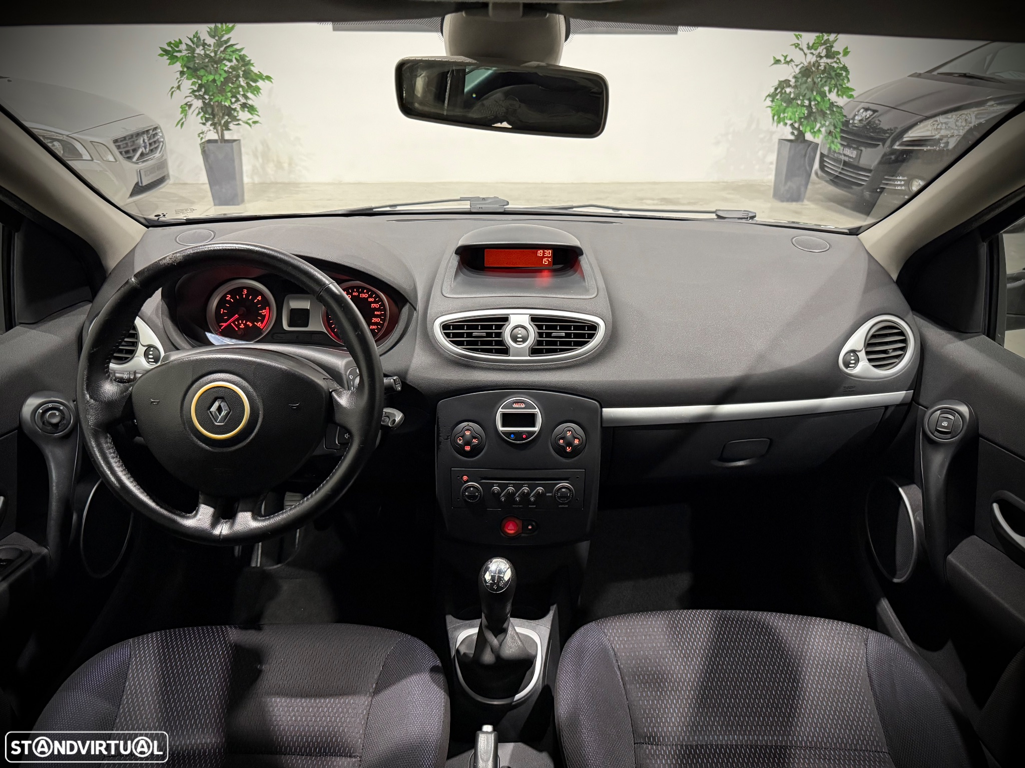 Renault Clio 1.5 dCi Dynamique S - 6