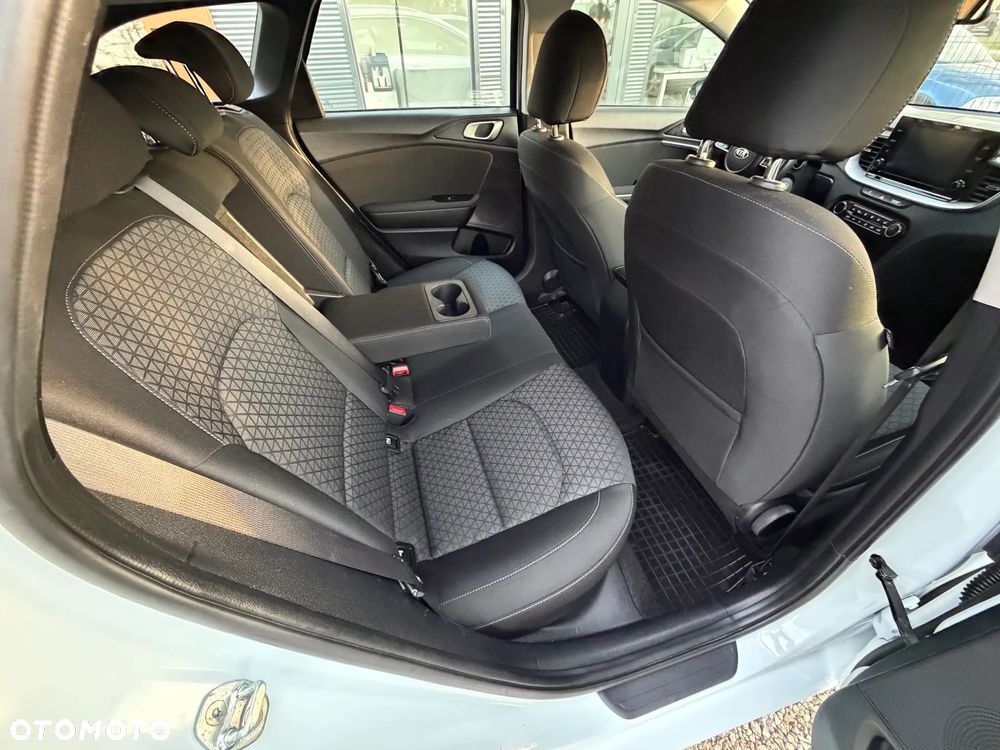 Kia Ceed 1.5 T-GDI GT-Line DCT - 23