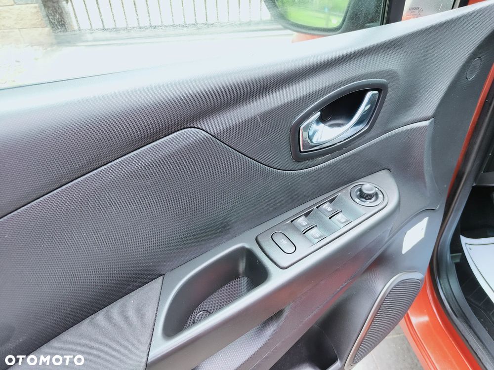 Renault Captur (ENERGY) TCe 90 INTENS - 21