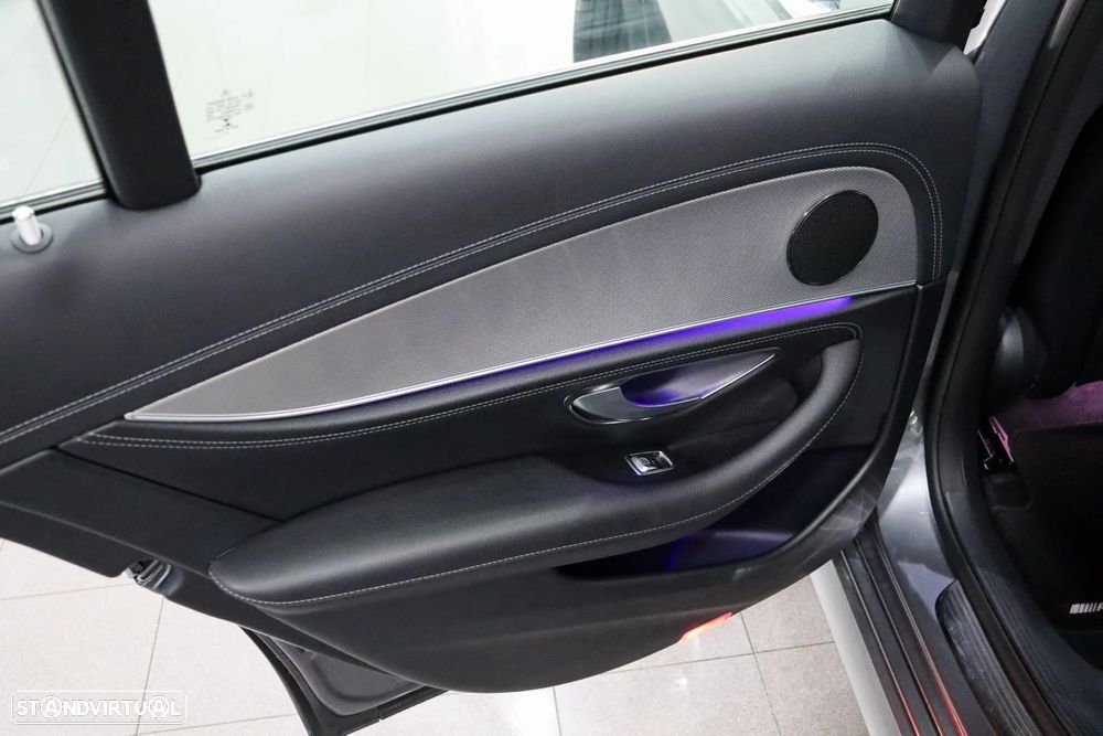 Mercedes-Benz E 220 d AMG - 24