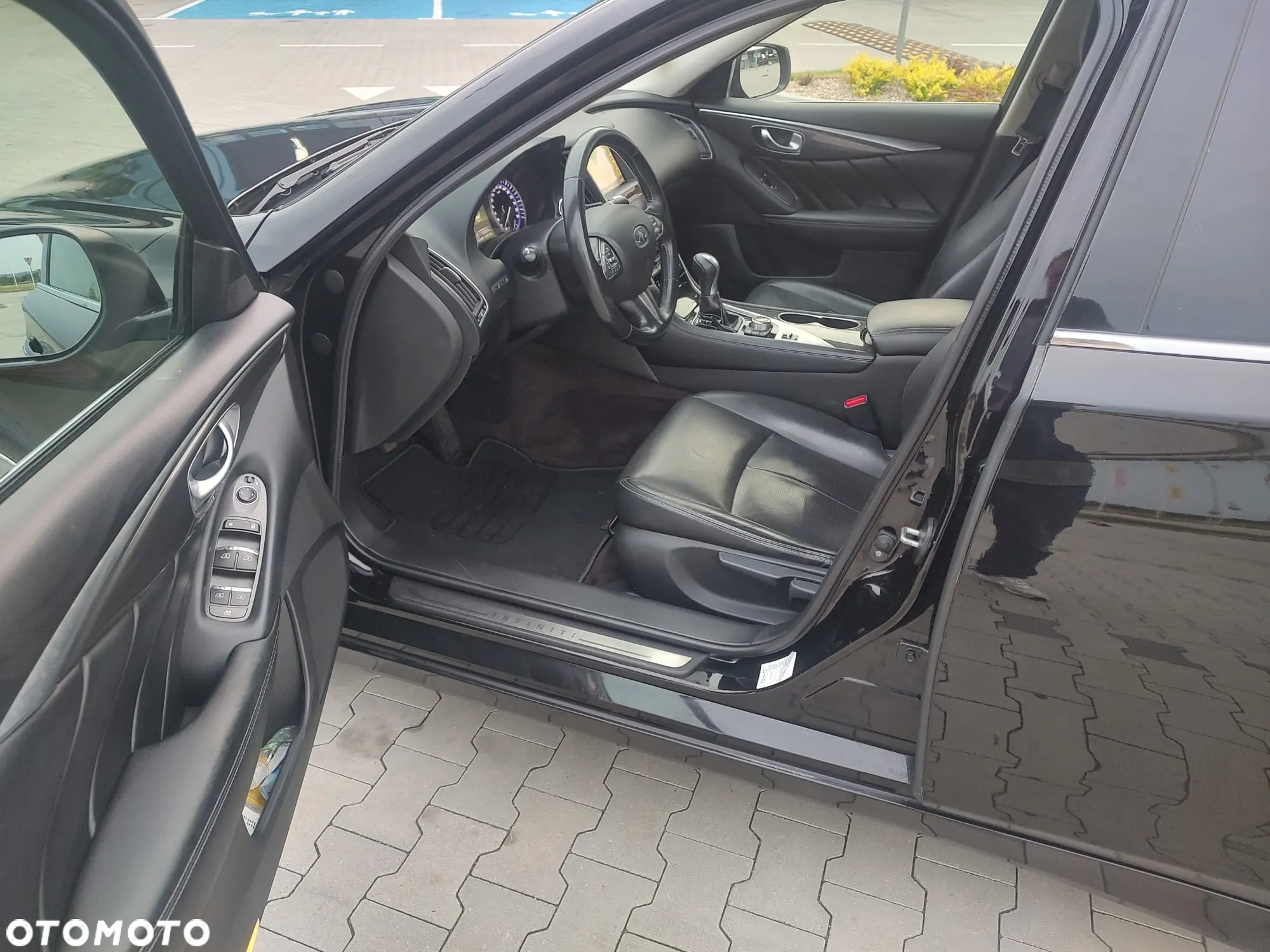 Infiniti Q50 2.2d Executive - 12
