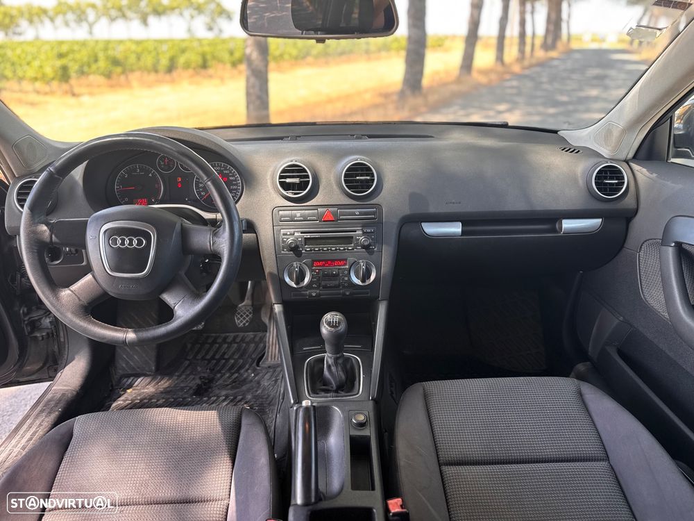 Audi A3 Sportback 2.0 TDi - 18