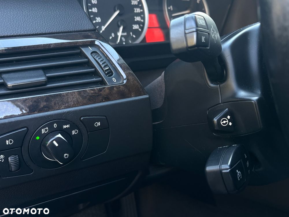 BMW Seria 5 530d - 16