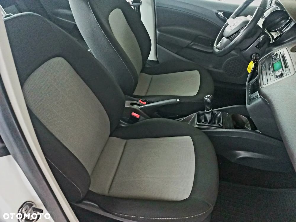 Seat Ibiza 1.4 16V Reference - 17
