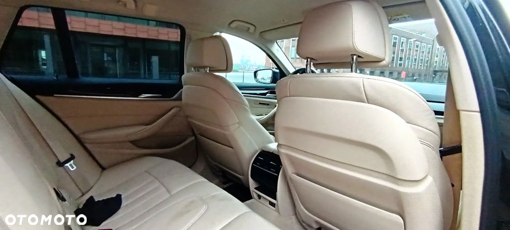 BMW Seria 5 520d Luxury Line sport - 13