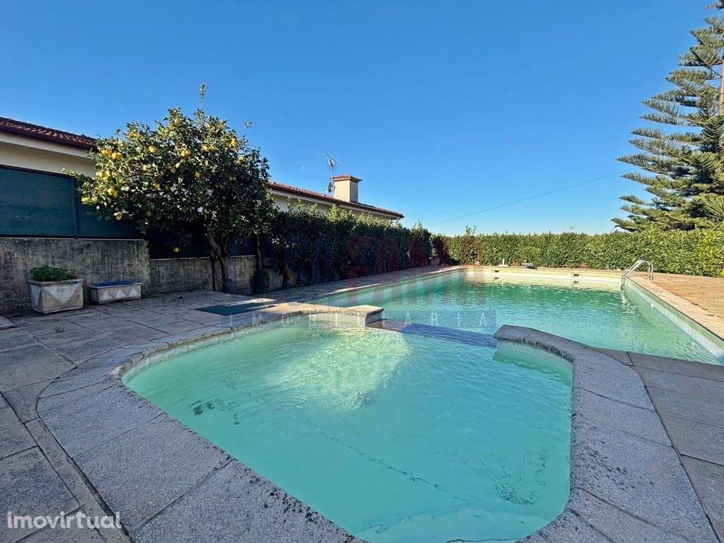Moradia T4 Isolada com piscina na Trofa, Porto - Grande imagem: 2/38