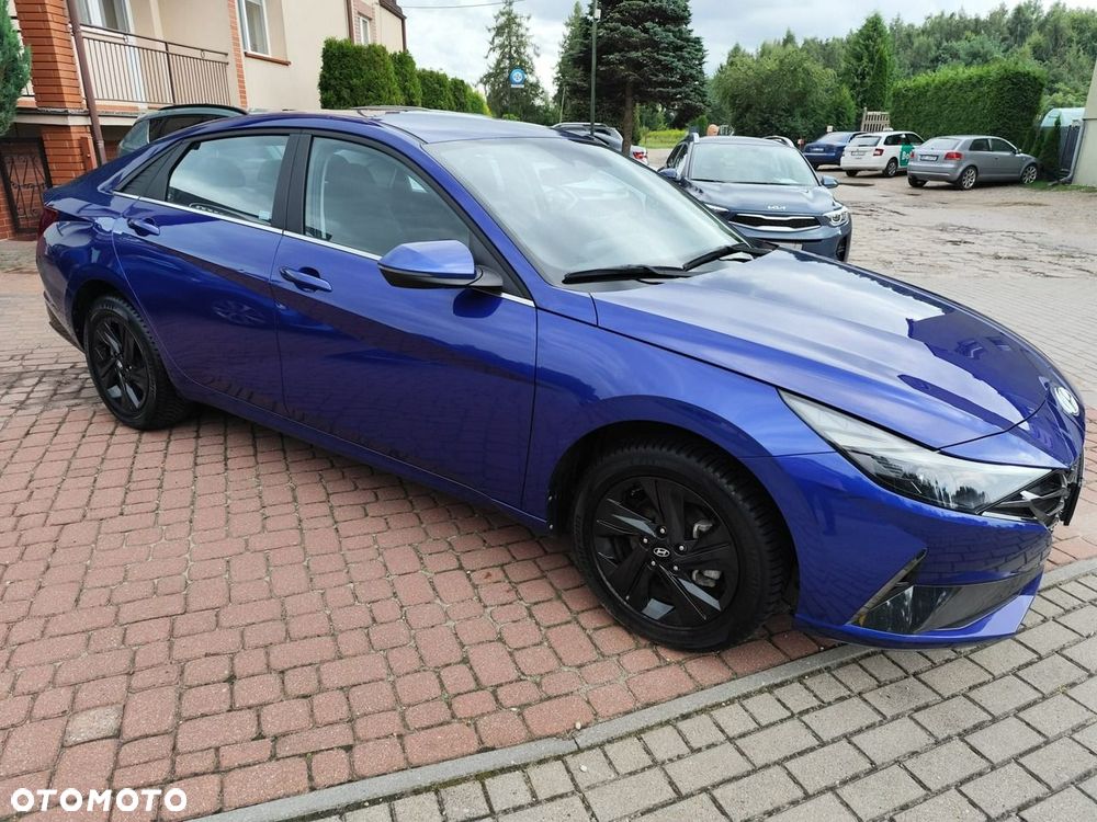 Hyundai Elantra - 8