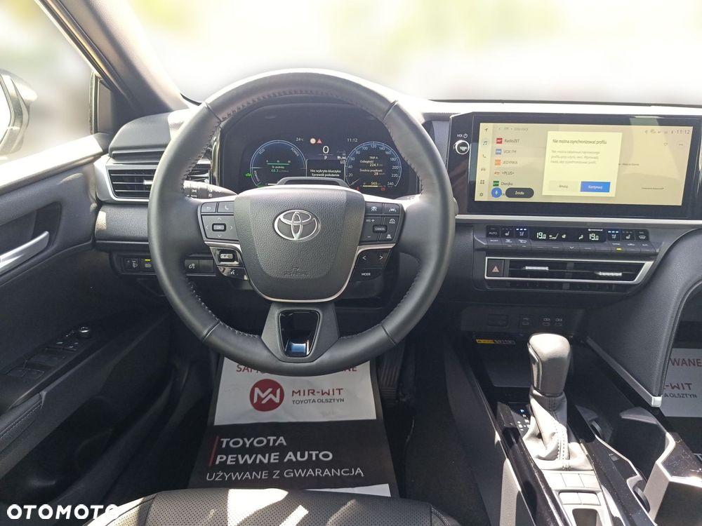 Toyota Camry - 11