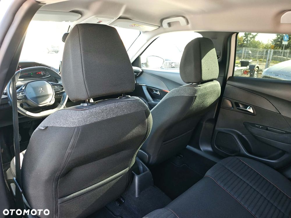 Peugeot 2008 BlueHDi 100 Active - 24