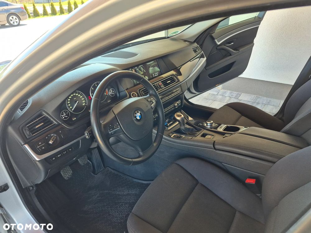 BMW Seria 5 520d - 17