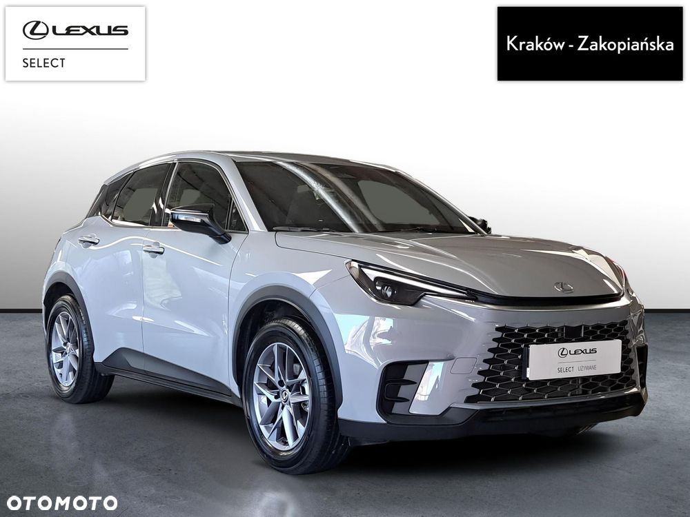 Lexus LBX 1.5 Hybrid - 4