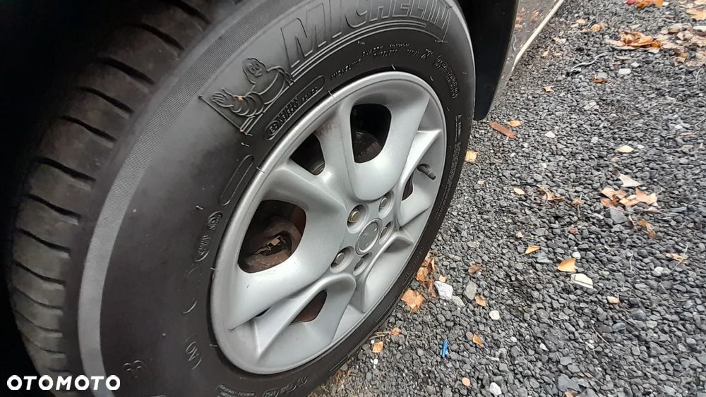 Toyota Sienna 3.3 LE AWD - 14