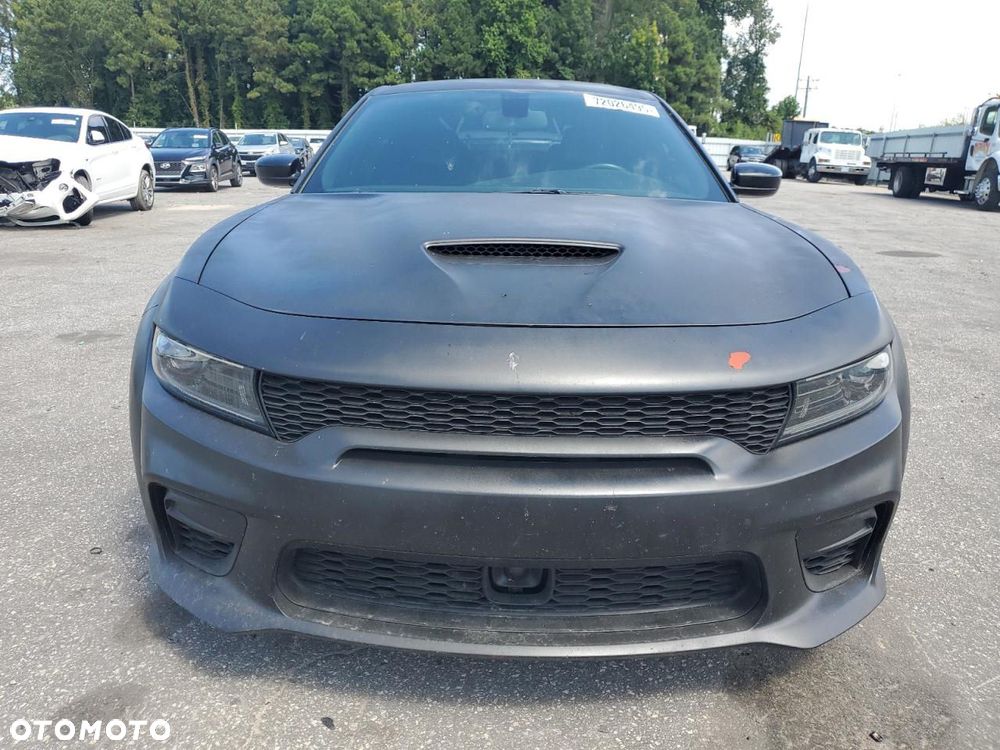 Dodge Charger 6.4 Scat Pack Widebody - 32