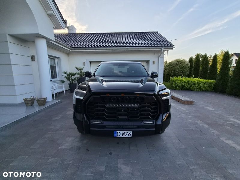 Toyota Tundra - 3