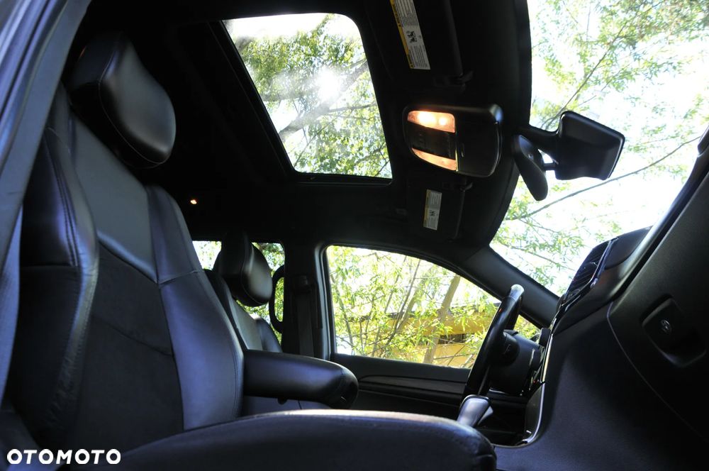 Jeep Grand Cherokee - 15