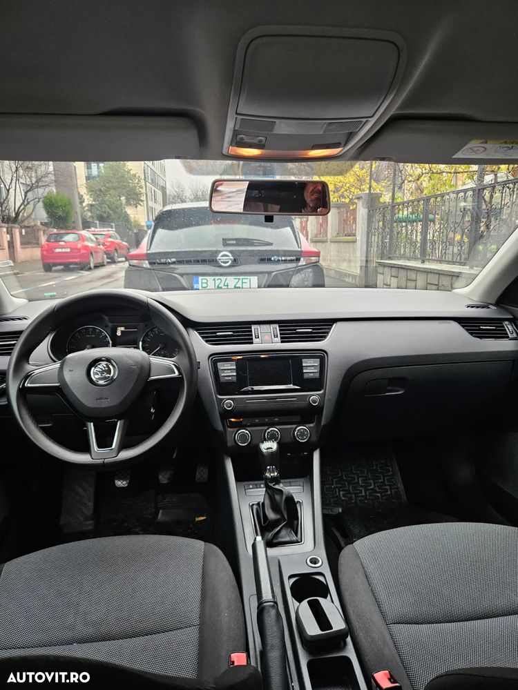 Skoda Octavia 1.6 TDI GREENLINE - 8