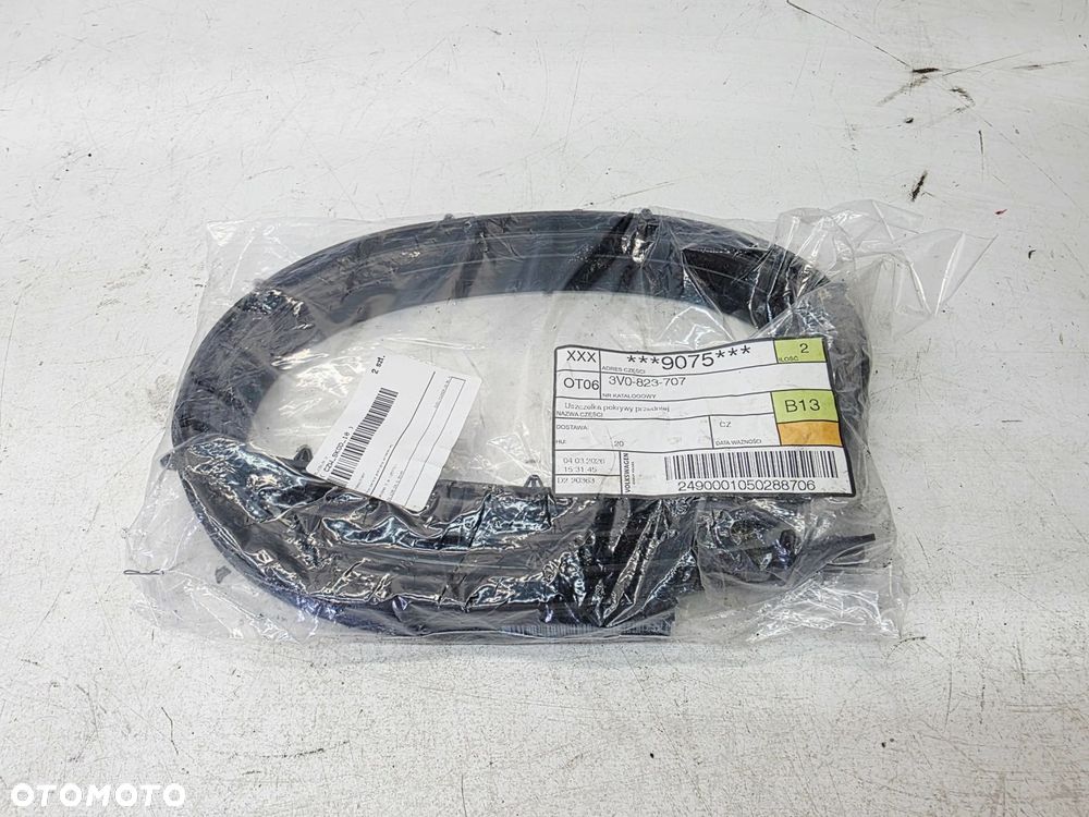 USZCZELKA MASKI SKODA SUPERB III 3V0823707 - 1
