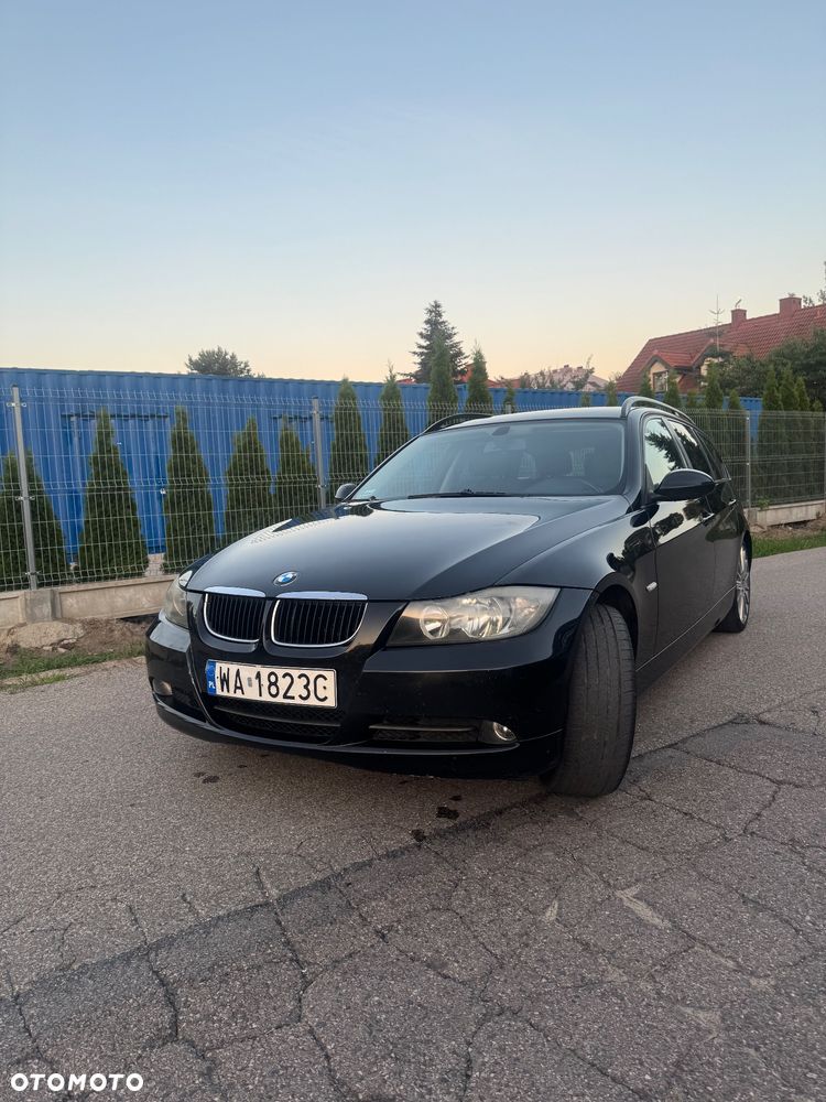 BMW Seria 3 320i - 7