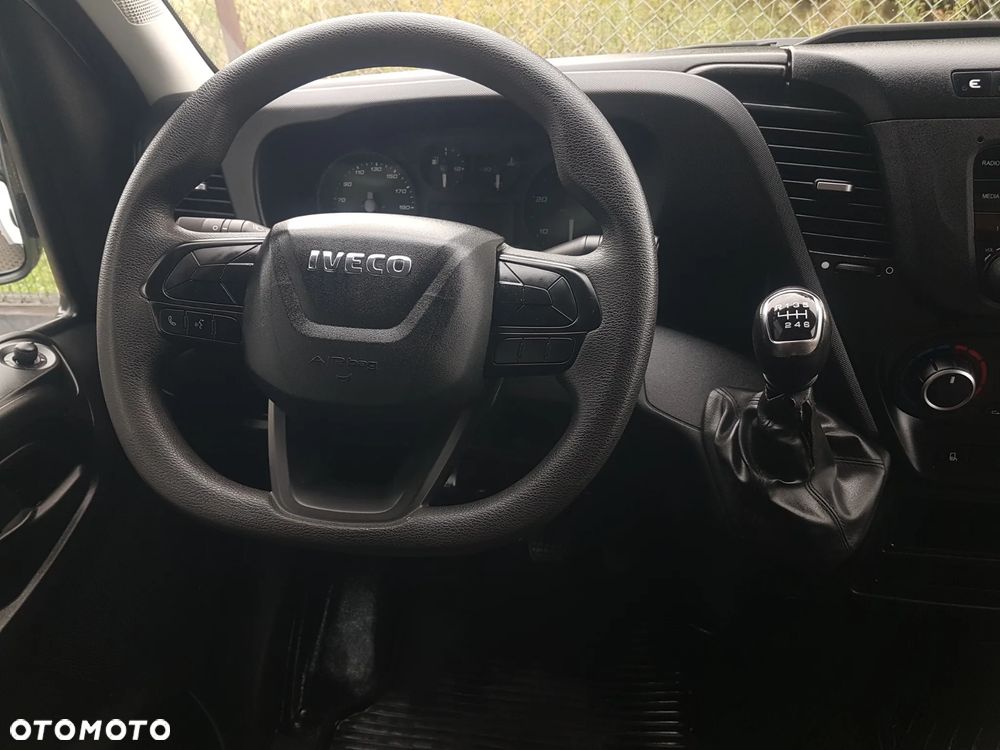 Iveco DAILY KONTENER 8EP KLIMA 4,21x2,23x2,23 3,0-160KM 35S16 KRAJOWY MANUAL 6-BIEGÓW - 20
