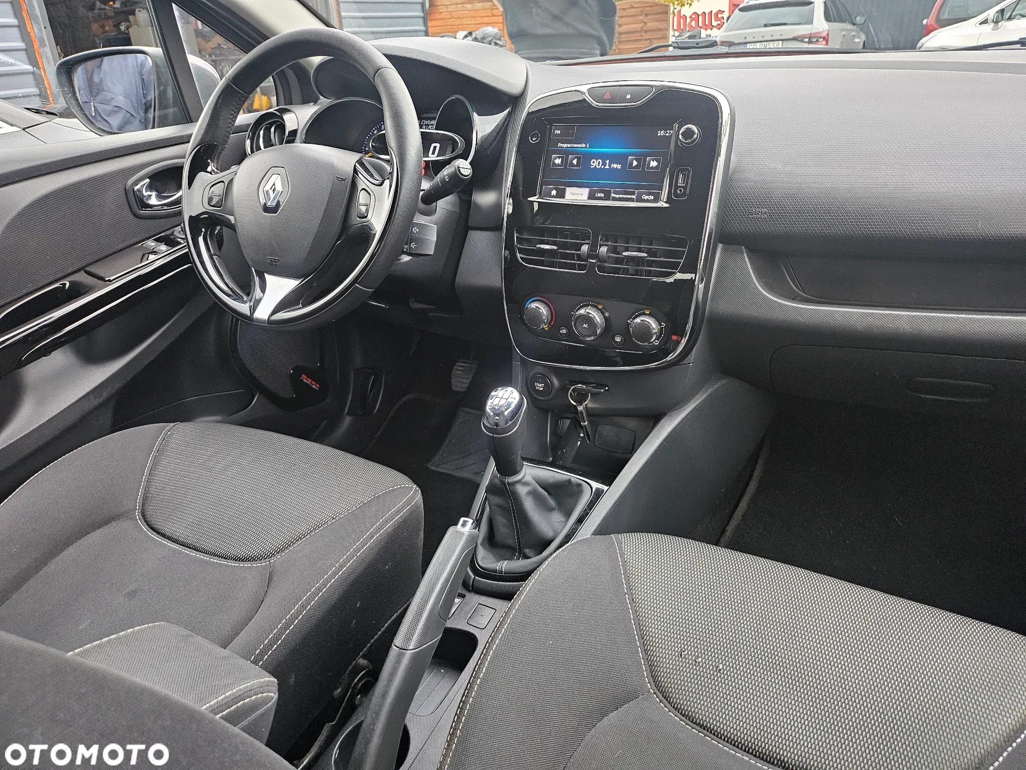 Renault Clio 1.2 16V 75 Experience - 19