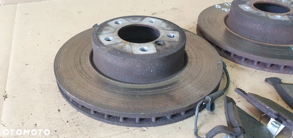 Tarcze hamulcowe klocki przód przednie BMW 6 E63 3.0 - 4
