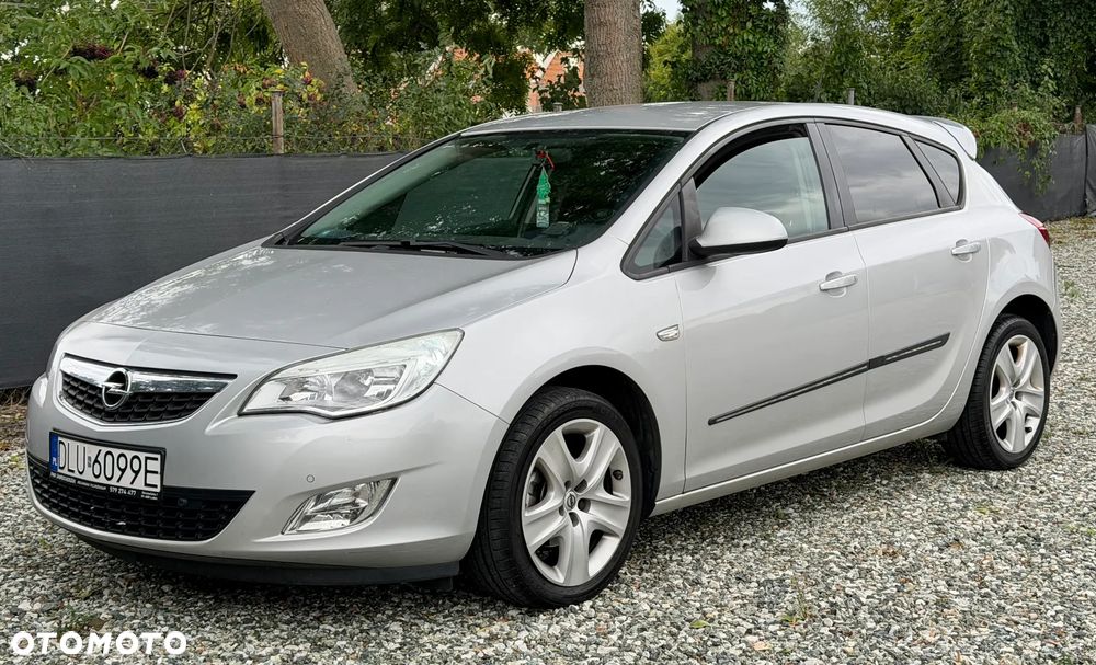 Opel Astra 1.4 Turbo - 9