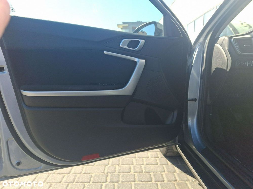 Kia XCeed 1.5 T-GDI M - 10