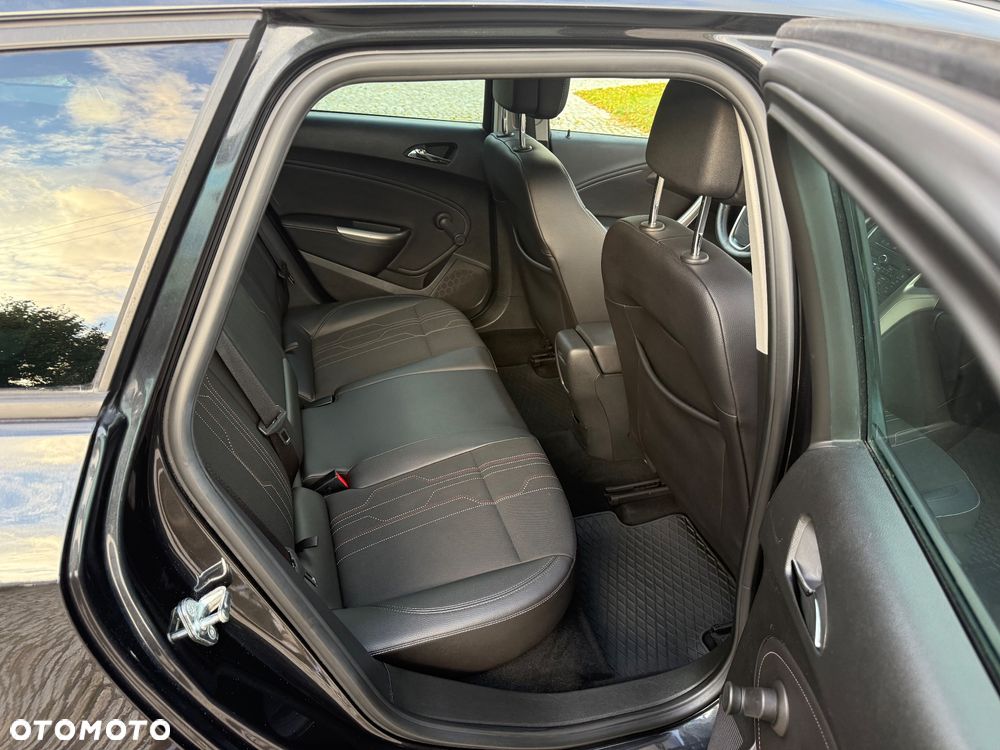 Opel Astra 1.7 CDTI DPF Sports Tourer Design Edition - 13