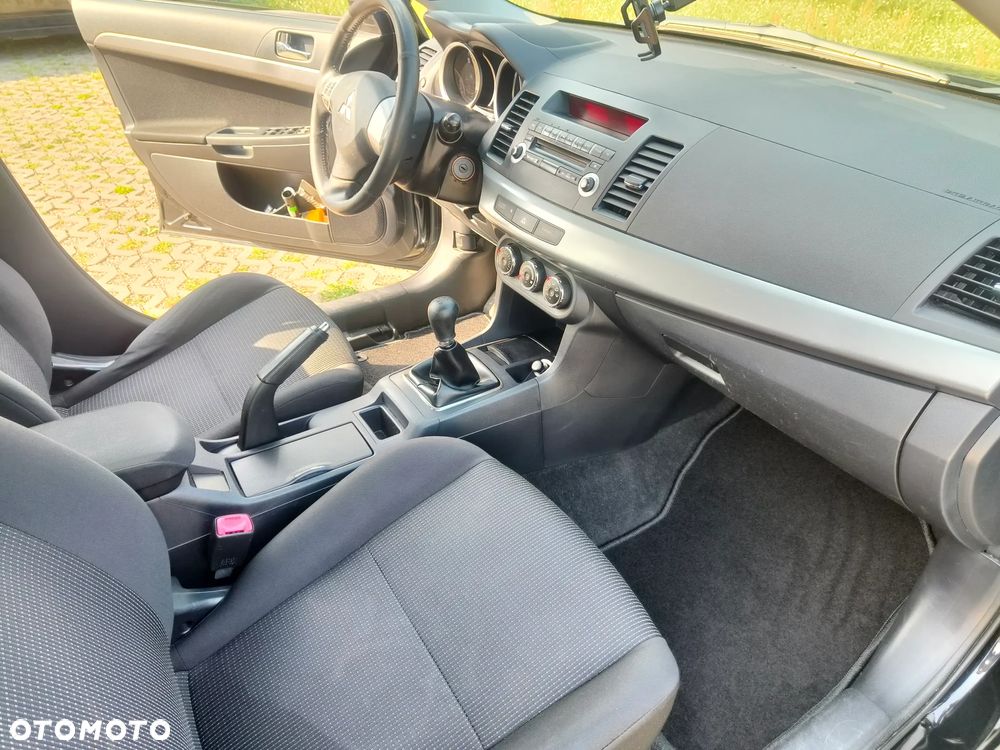 Mitsubishi Lancer - 20