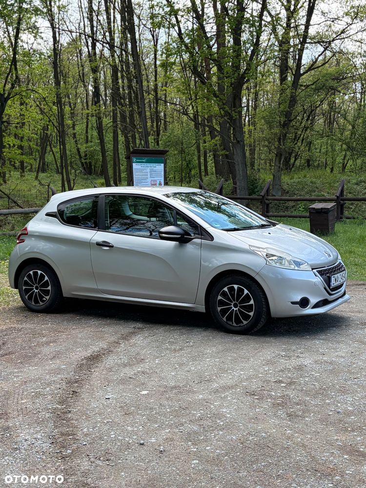 Peugeot 208 - 3