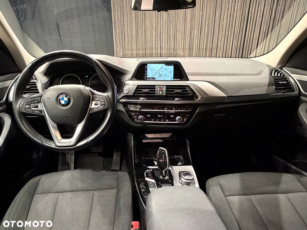 BMW X3 xDrive20d Advantage - 13