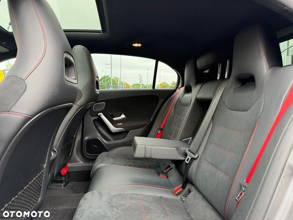 Mercedes-Benz Klasa A 35 AMG 4-Matic 7G-DCT - 16