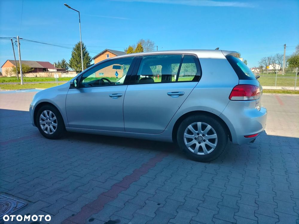 Volkswagen Golf 1.6 TDI DPF BlueMotion - 5