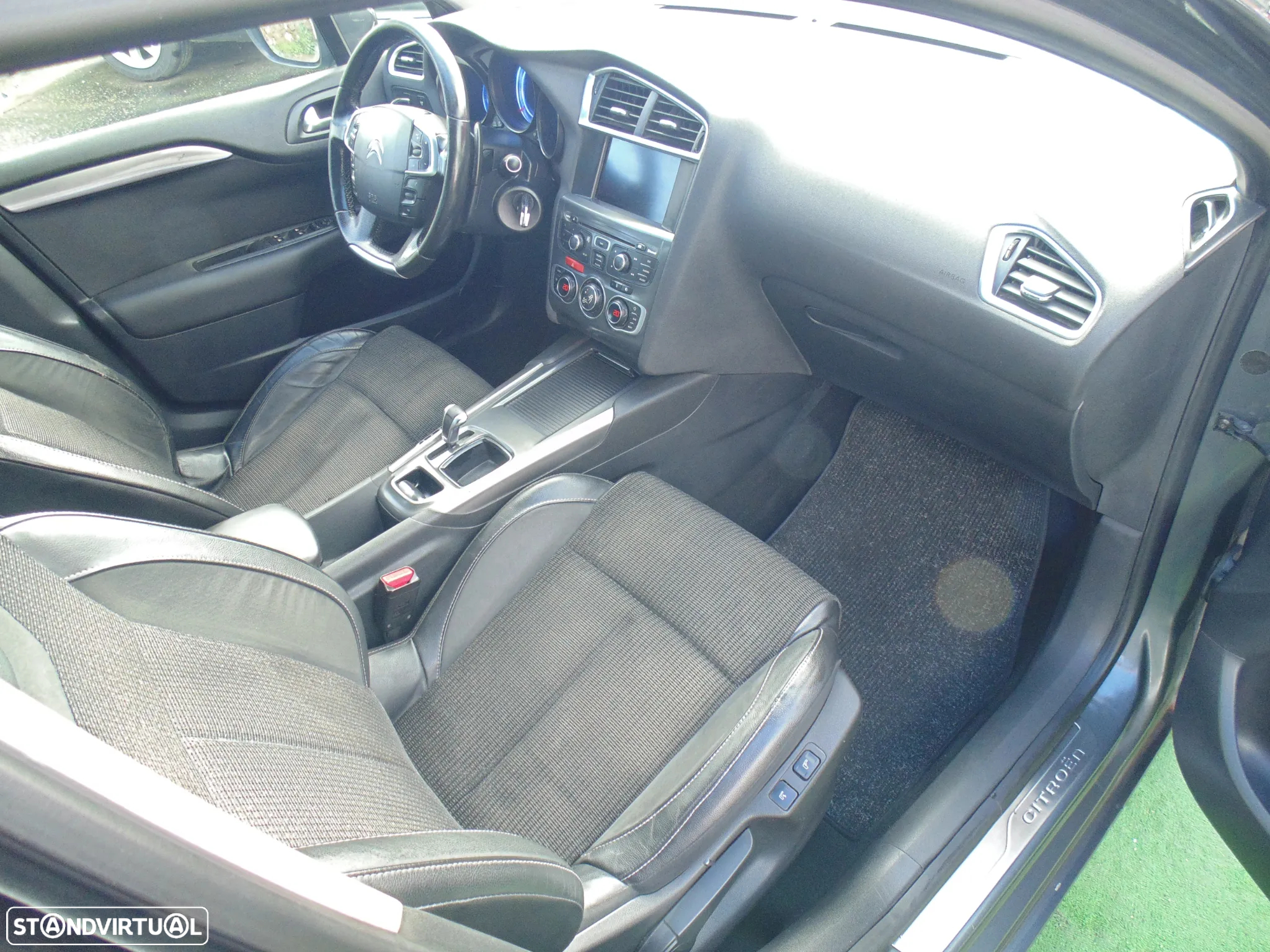 Citroën C4 1.6 e-HDi Exclusive CMP6 - 13