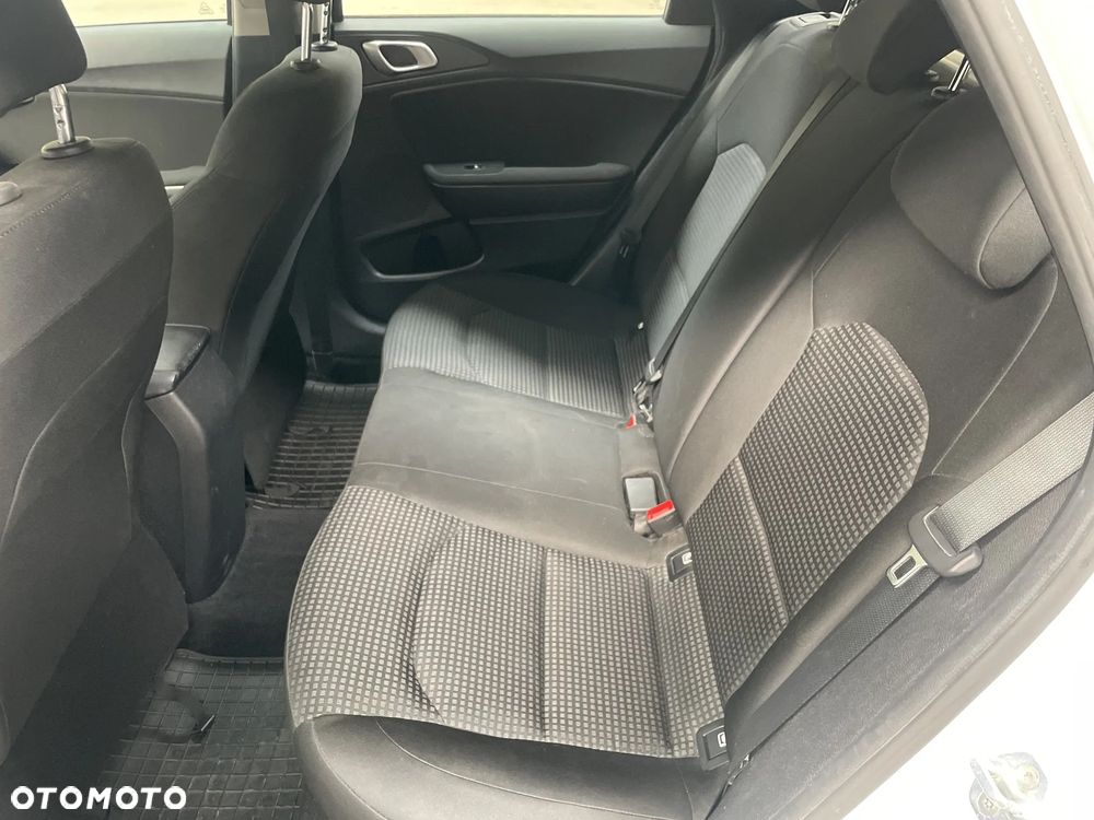 Kia Ceed 1.0 T-GDI S - 17