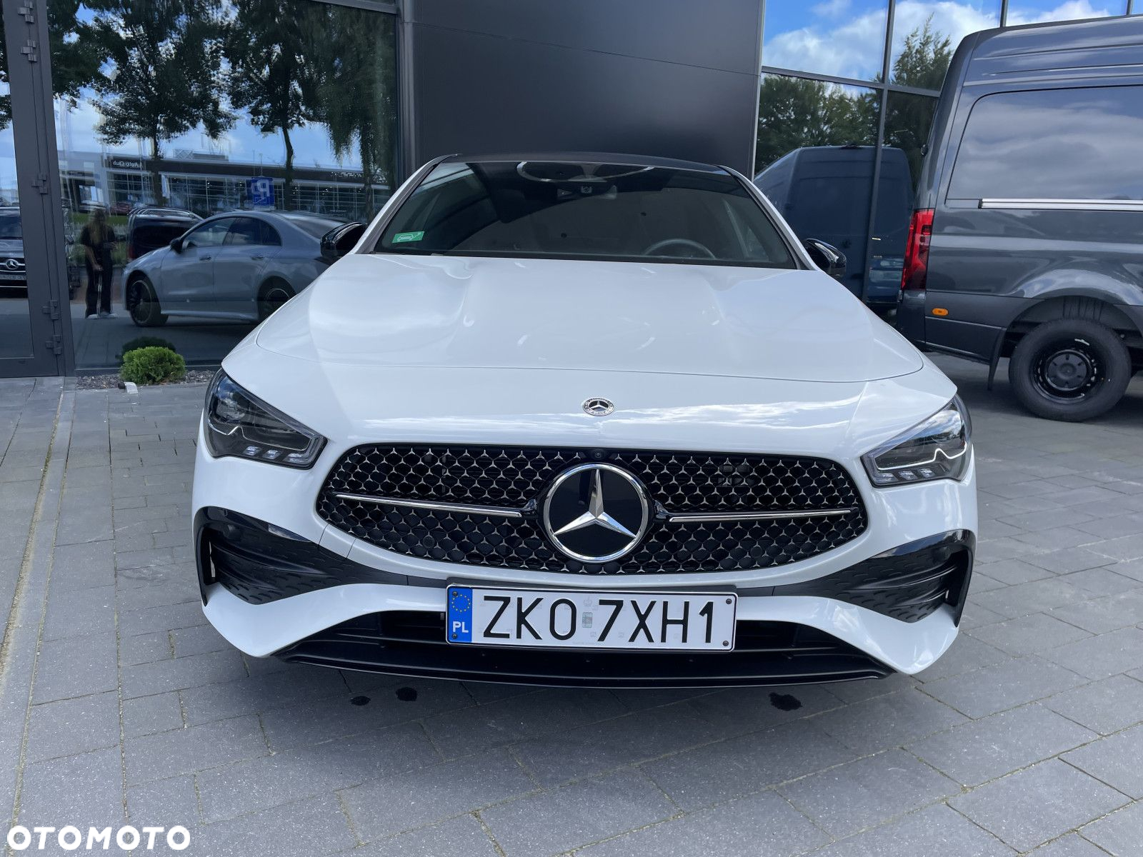 Mercedes-Benz CLA - 4