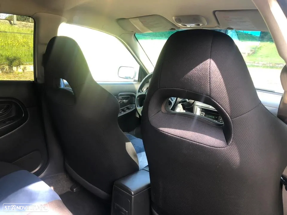 Subaru Impreza Sedan 2.0 WRX STi - 15