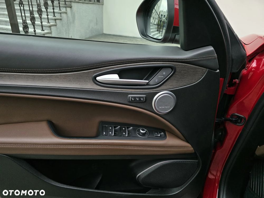 Alfa Romeo Stelvio 2.2 16V AT8 Q4 Lusso - 22