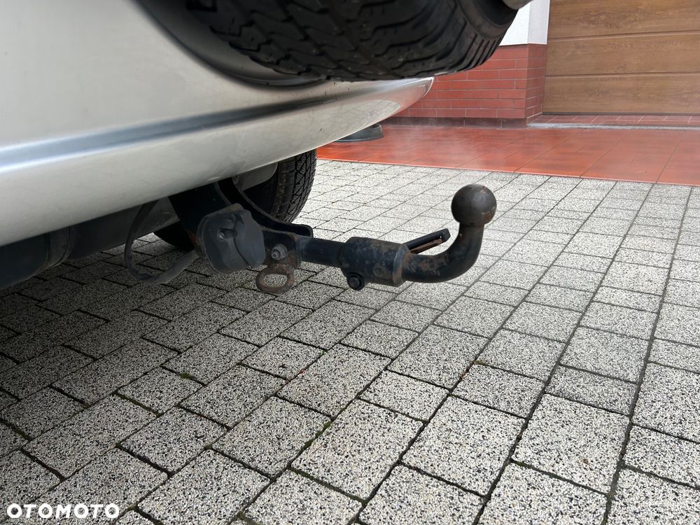 Jeep Cherokee 2004 photo 4