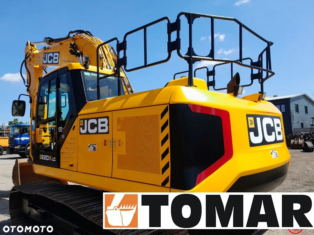 JCB 220X - 14