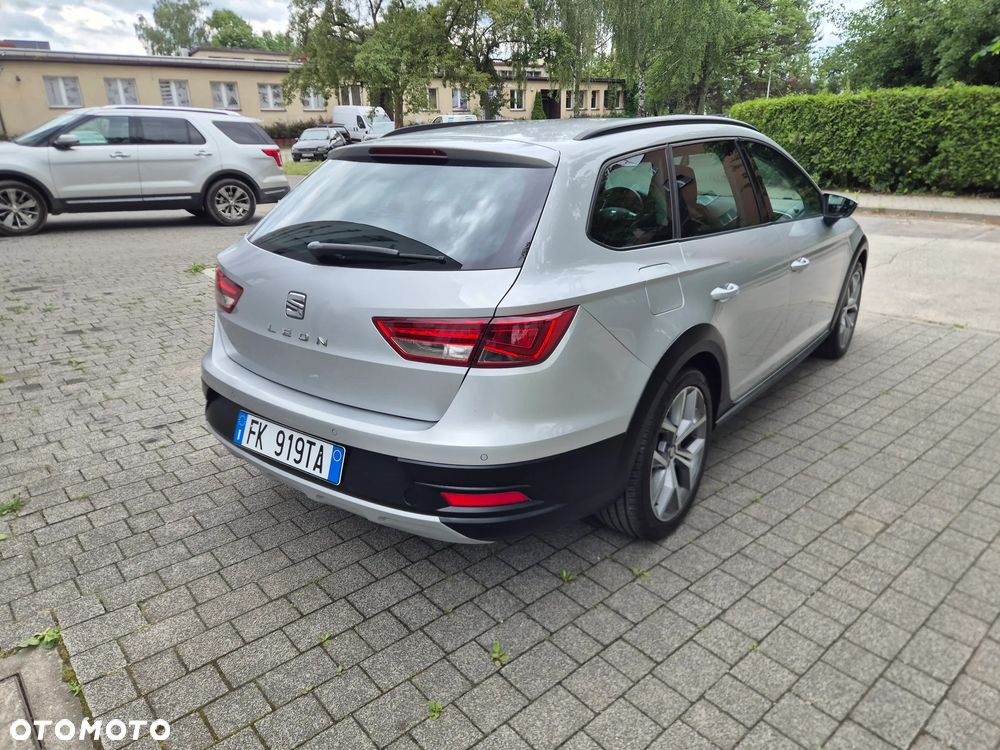 Seat Leon 2.0 TDI DPF Start&Stop DSG XCELLENCE - 6