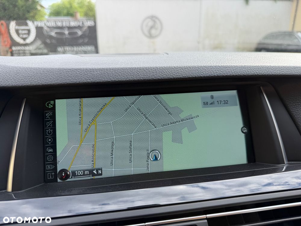 BMW Seria 5 520d Luxury Line - 38