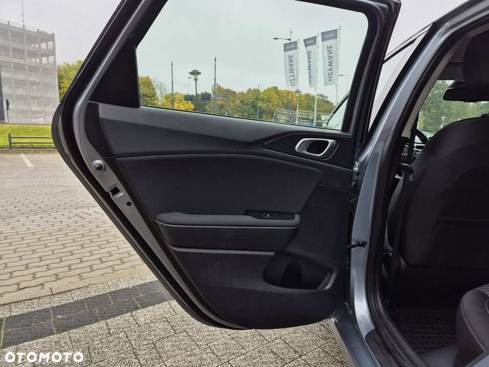Kia Ceed 1.5 T-GDI M DCT - 13