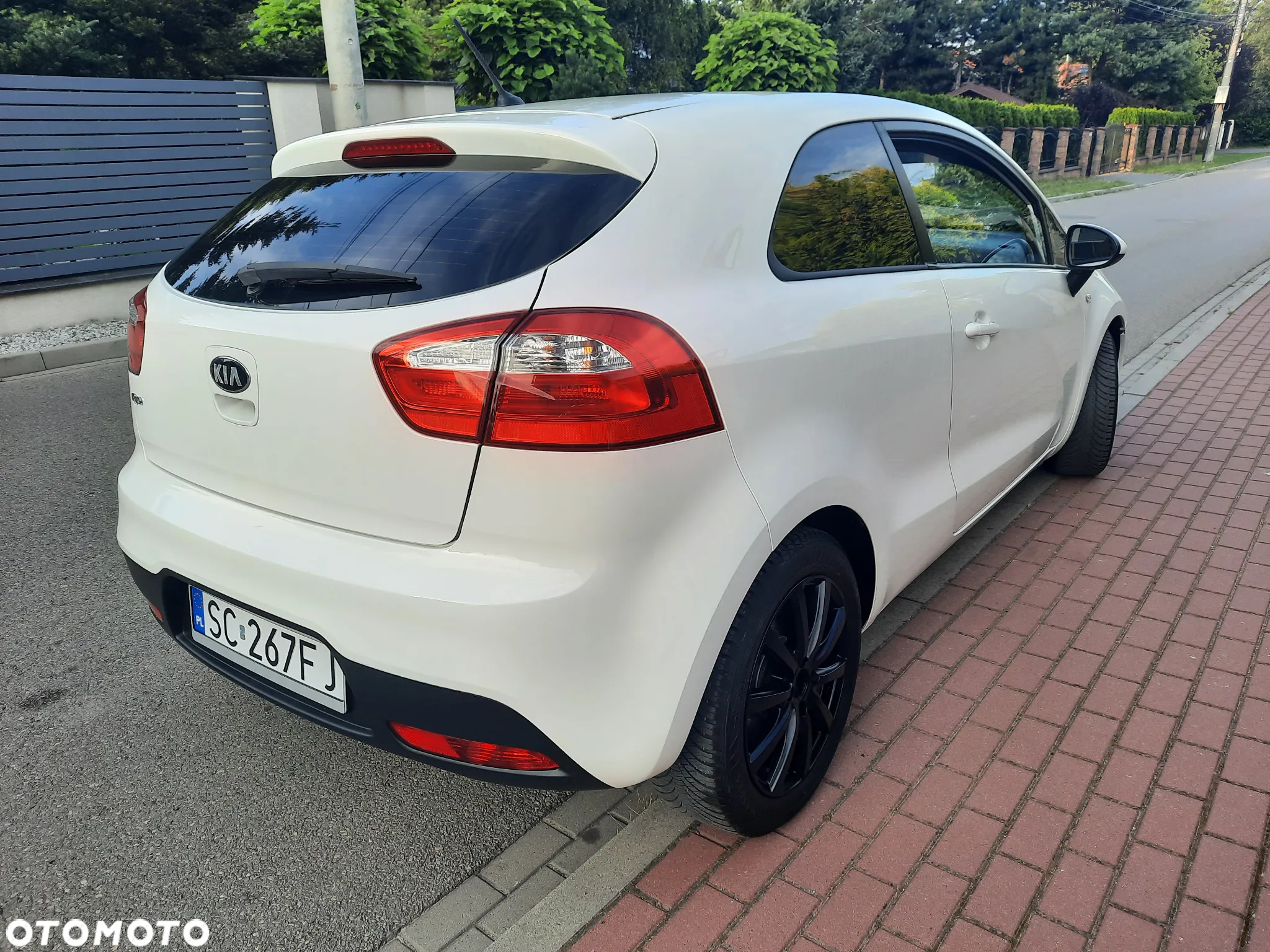 Kia Rio 1.2 Dream Team Edition - 2