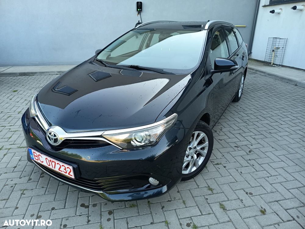 Toyota Auris 2016 photo 2