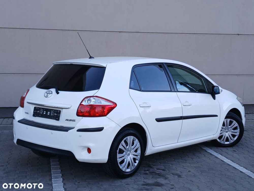 Toyota Auris 1.6 Life+ - 16